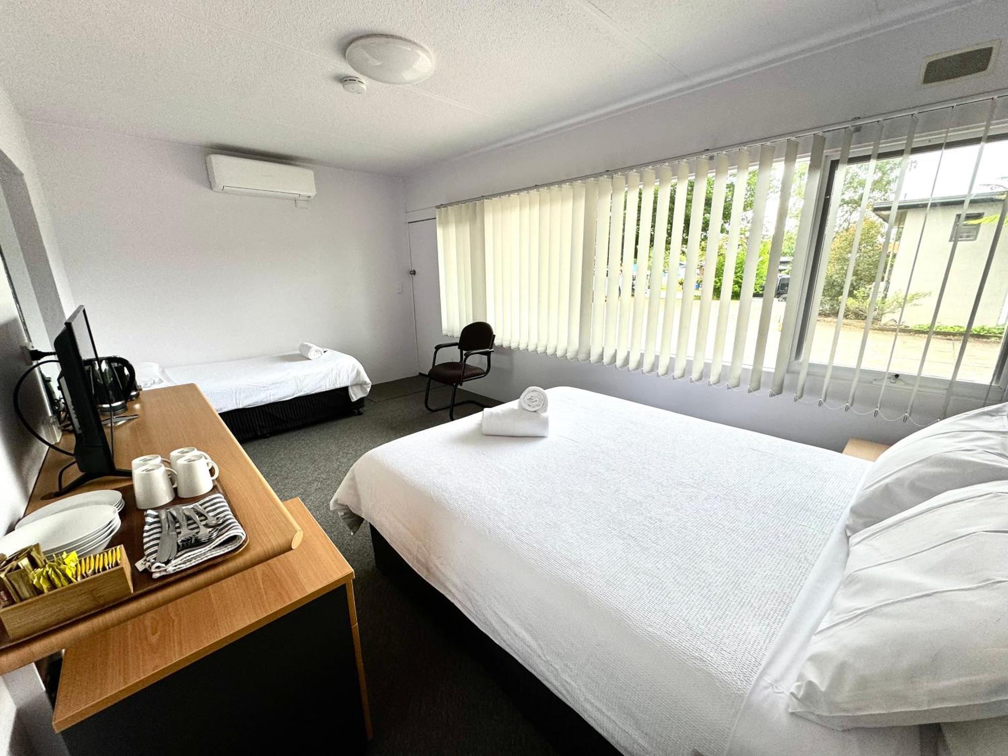 Mount Beauty Motor Inn Екстериор снимка
