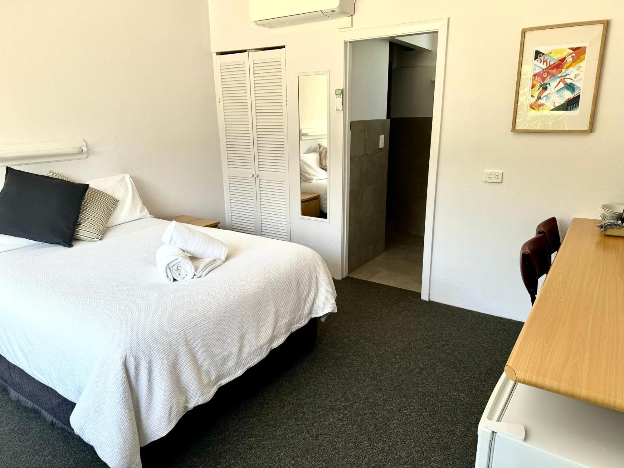 Mount Beauty Motor Inn Екстериор снимка